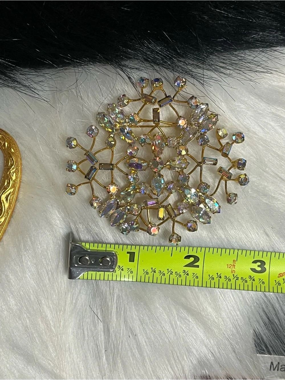 Vintage Sparkling Rhinestones Brooch